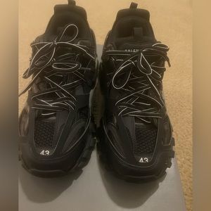 Men Balenciaga Tracker Sneakers